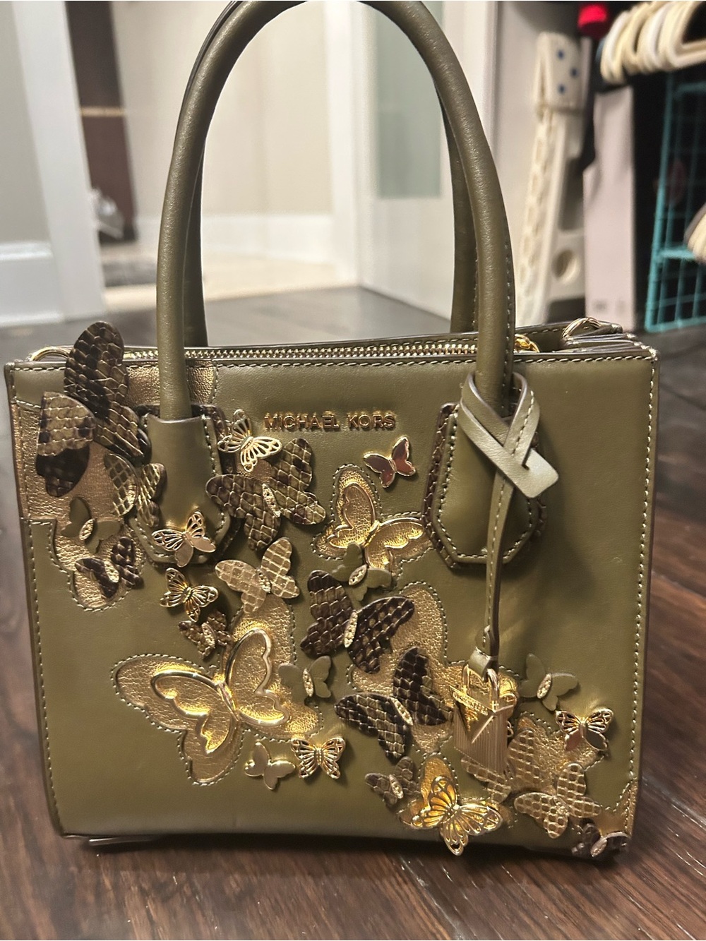 Beautiful rare Michael Kors satchel